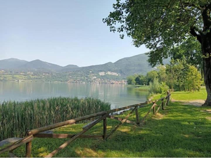 J&C House -Lake Bosisio Bosisio Parini Eksteriør bilde